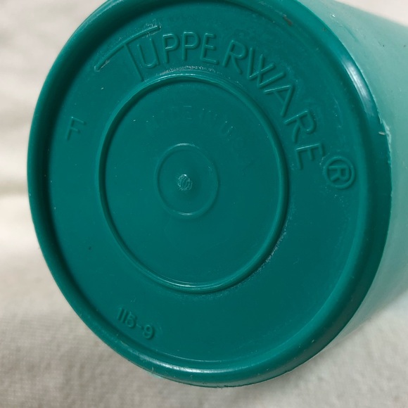 Capitan Planet Tupperware Tumblers - Picture 4 of 4